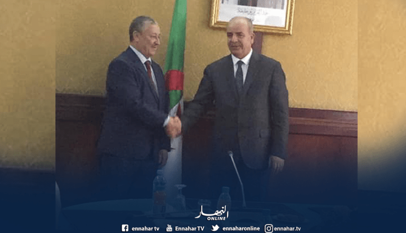 بالصور.. وزير الموارد المائية الجديد يستلم مهامه