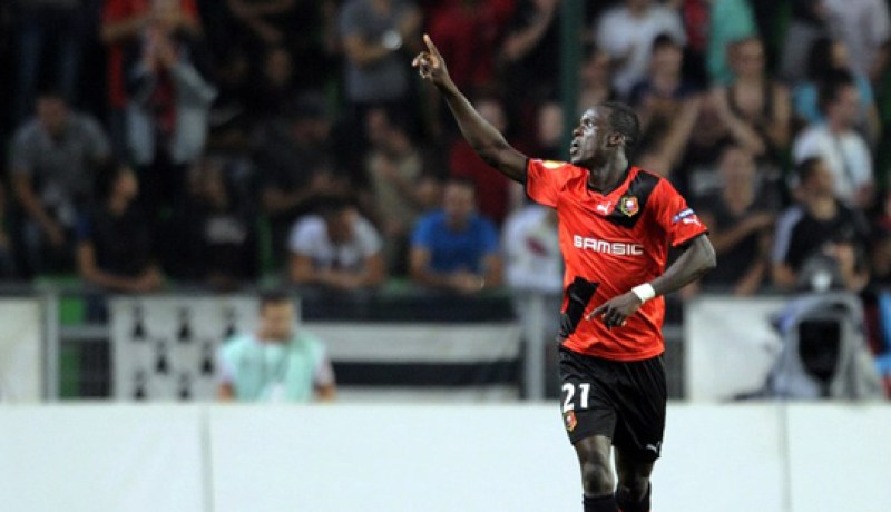 الان تراوريه لاعب العام في بوركينا فاسو