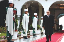 بوتفليقة لجريدة فرنسية: الجزائر تمكنت من استعادة السلم و تعزيز قدراتها المالية