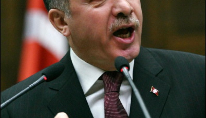 النظام السوري يحاول كسب الوقت ويواصل مهاجمة المدنيين