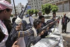 مقتل13 مسلحا في مواجهات بين الحوثيين وأنصار عبد ربه باليمن