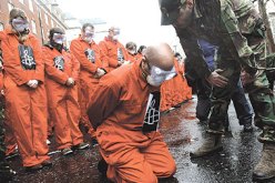 الخارجية الفرنسية تؤكد استقبالها لجزائري كان معتقلا في غوانتانامو