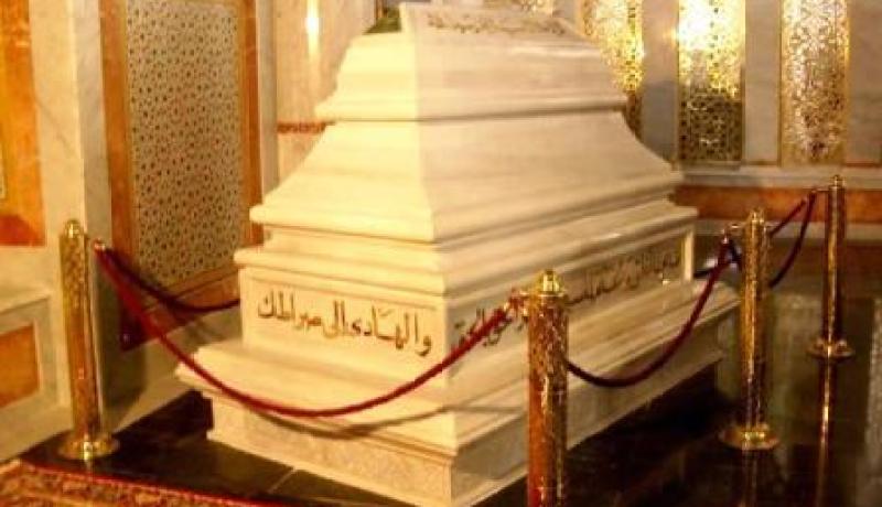 شيخ التيجانيين بالبياضة يعاني من مرض عضال