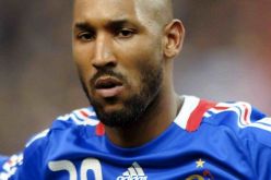 مونديال 2010: انيلكا عاد الى لندن بعد طرده من معسكر فرنسا