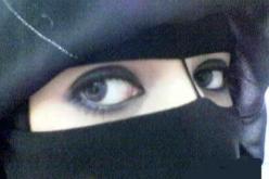 الشرطة تصدر تحذيرات لنحو 62 ألف امرأة بسبب “عدم ارتداء الحجاب الصحيح