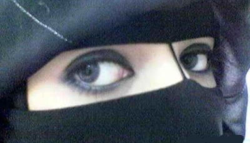 الشرطة تصدر تحذيرات لنحو 62 ألف امرأة بسبب “عدم ارتداء الحجاب الصحيح