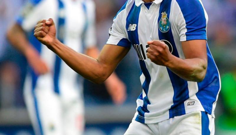 قرعة الأبطال .. هني في مواجهة “البياسجي” والبايرن وغزال يصطدم بـ براهيمي