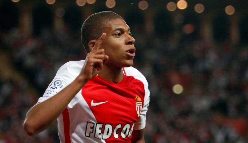 “مبابي” على بعد خطوة من “البياسجي”