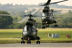 المروحيات القتالية للحلف الاطلسي توجه اولى ضرباتها الى ليبيا