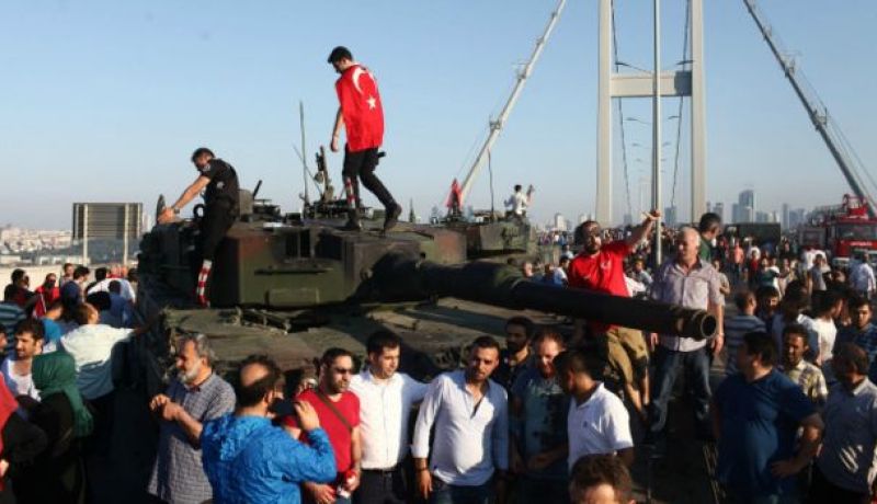 السلطات التركية تطرد أزيد من 2500 موظف في قطاع الشؤون الدينية