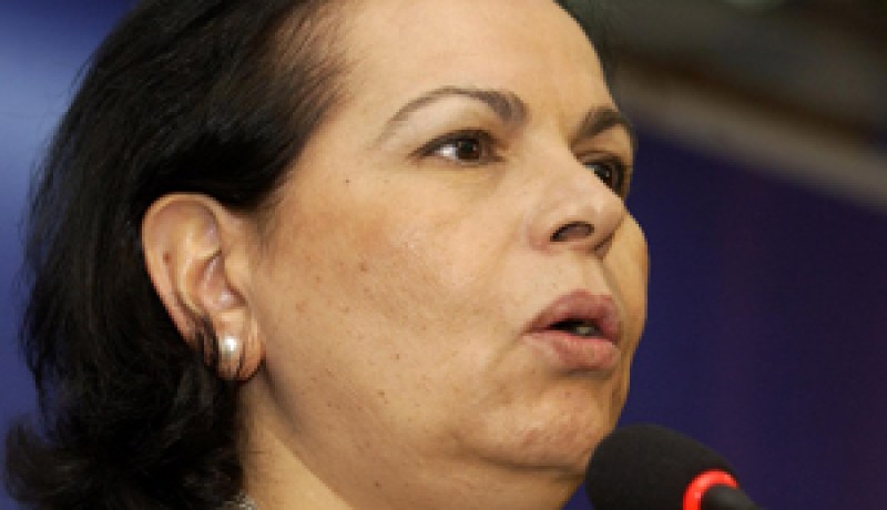 الجزائر : نوارة جعفر تحيي التقدم المحقق في مجال ادماج المراة الماكثة بالبيت في عالم التنمية