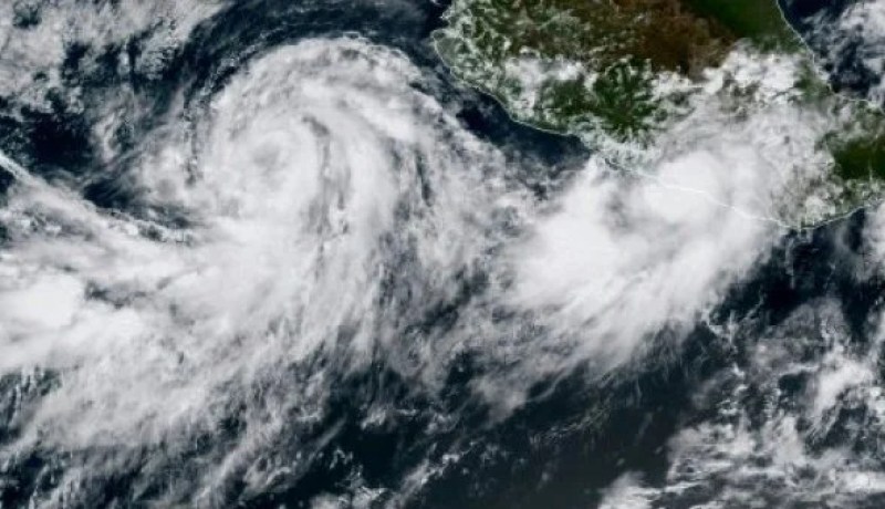 المكسيك..  “نورما” تتحول إلى إعصار من الدرجة الأولى