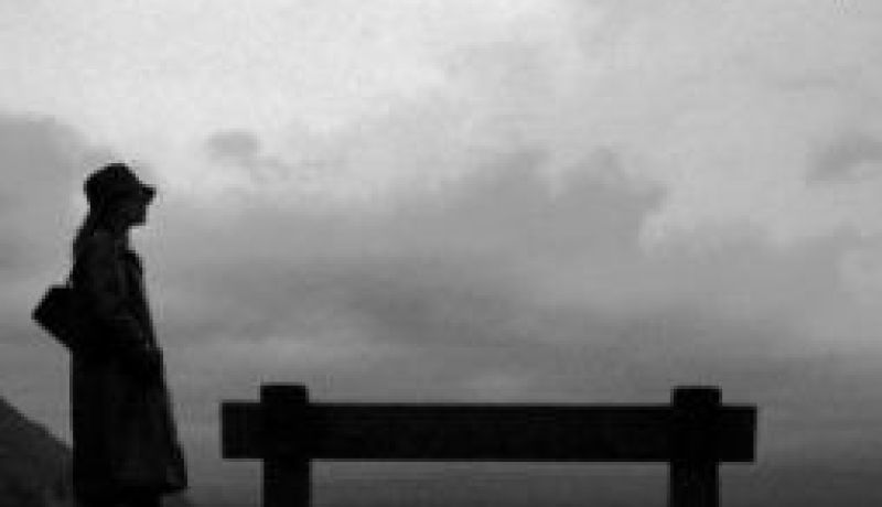 زوجي يحبني لكنني ابحث عن الحب الحقيقي؟