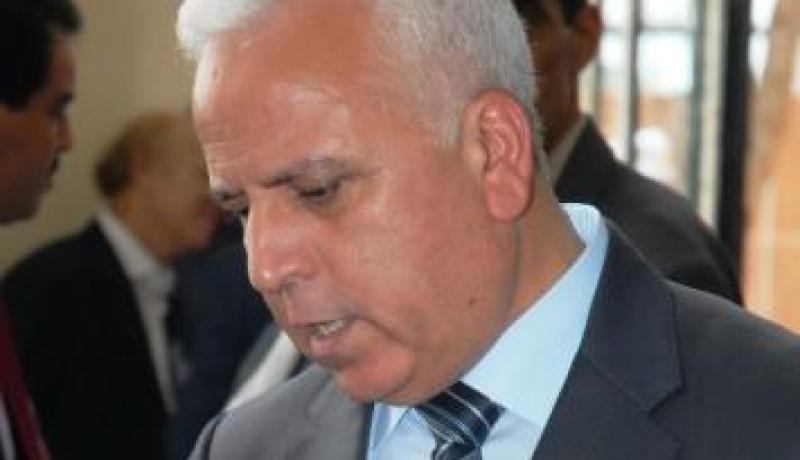 صيني أكثر من الصينيين
