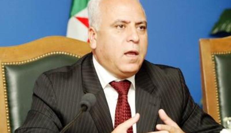 موسى يشرح قانون إكمال البناء