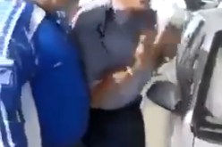 بالفيديو إشتباك بين شرطي و مواطنين في الجنوب الجزائري