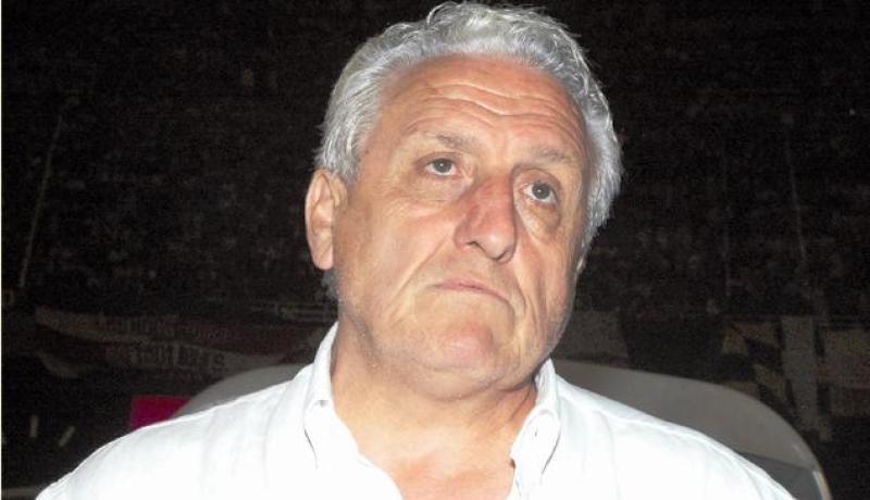 ”الجزائر تستحق التأهل للدور الثاني ومالي وأنغولا ليسا في المستوى”