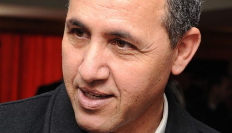 عز الدين ميهوبي يكتب شعرا للمنتخب الوطني