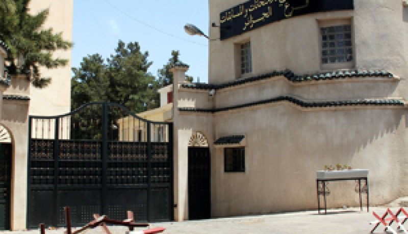سجن الأساتذة أكثر صرامة
