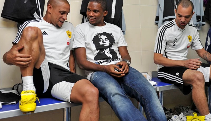 روبرتو كارلوس وإيتو مطربا “راب” في أغنية جديدة عن آنجي