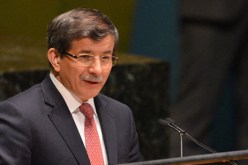 أوغلو وكيري يؤكدان أهمية السلام الفلسطيني الإسرائيلي