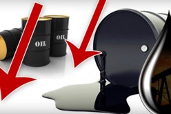 أسعار النفط تتهاوى اليوم بالسوق الدولية