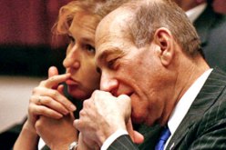 الشرطة تستجوب اولمرت مجددا للمرة ال12 في قضية فساد واحتيال