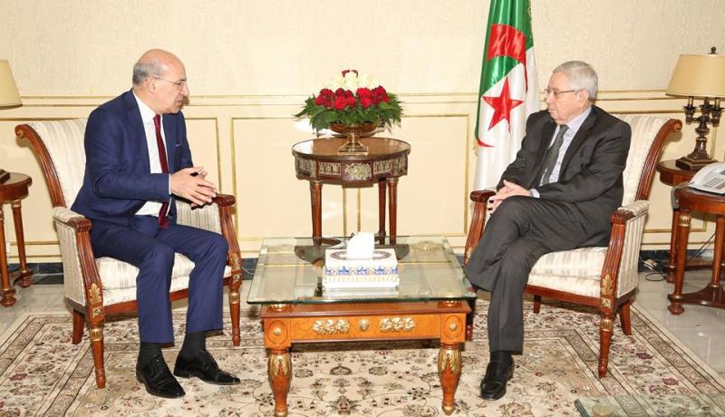 بن صالح يُوّدع سفير جمهورية أذربيجان بعد انتهاء مهامه بالجزائر