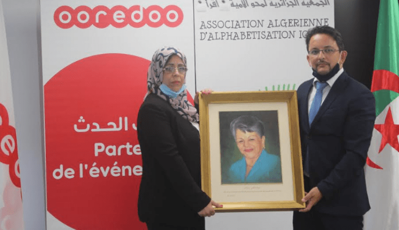 Ooredoo وجمعية “اقرأ” يوزعان جائزة Ooredoo  لمحو الأمية