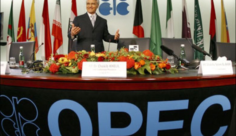 بعد يوم واحد من الارتفاع  سعر نفط  الأوبك يعاود الانخفاض