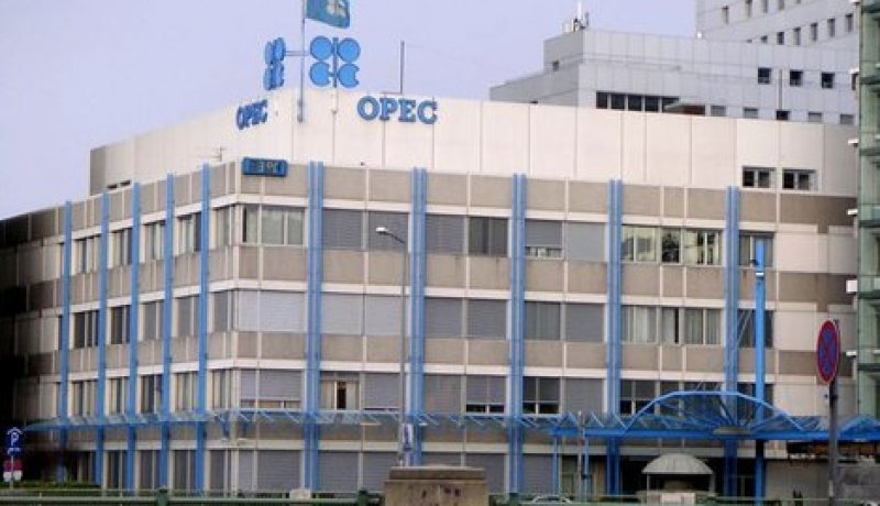 الأوبك ستضخ مزيدا من الخام إذا فاق سعر الخام 100 دولار للبرميل