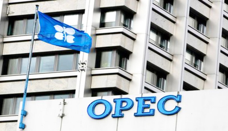 ارتفاع أسعار نفط وسط توقعات باستقرار الطلب والعرض والأسعار في 2012