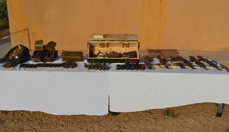 حجزأزيد من  1800 رصاصة  و11 قنبلة  ببرج باجي مختار