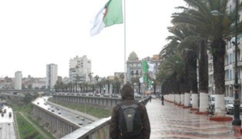 كان يتردد عليها عشرات الرجال مقابل 2500 دج للشخص