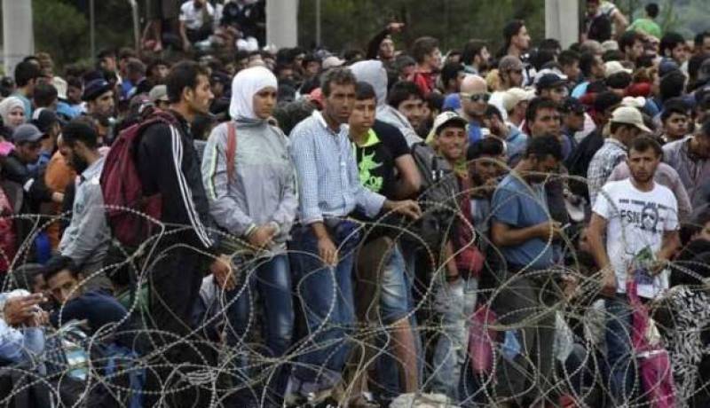 ألمانيا تحذر من تفكك أوروبا بسبب أزمة اللاجئين