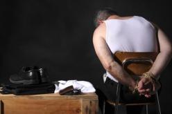 3 أشخاص يخطفون شابا وسط بوفاريك ويقايـضونه بدراجة نارية