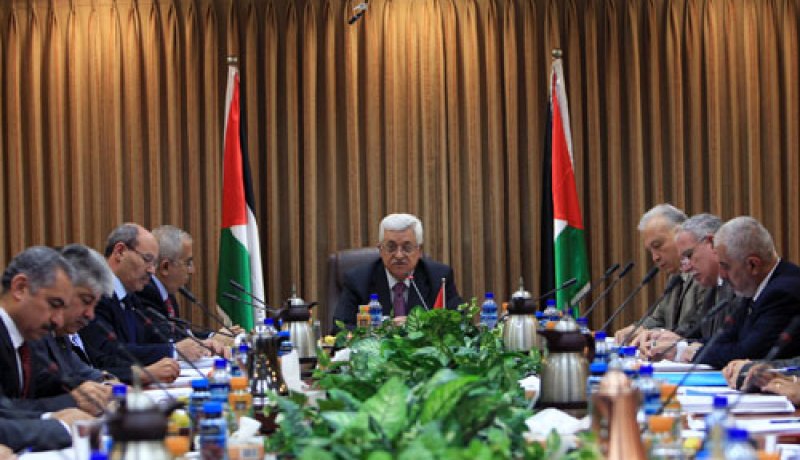 عضو بالمجلس الوطني الفلسطيني يدعو إلى إنهاء الاحتلال الإسرائيلي