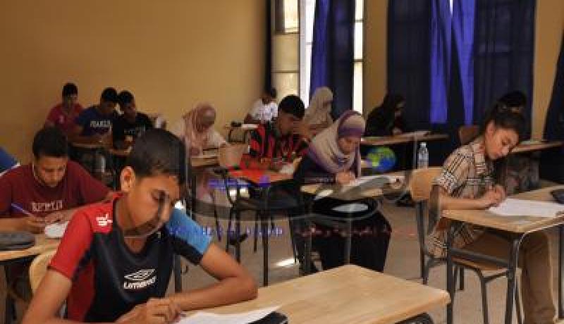 قرابة 600 ألف مترشح على موعد  لإجراء إمتحان شهادة التعليم المتوسط هذا الإثنين