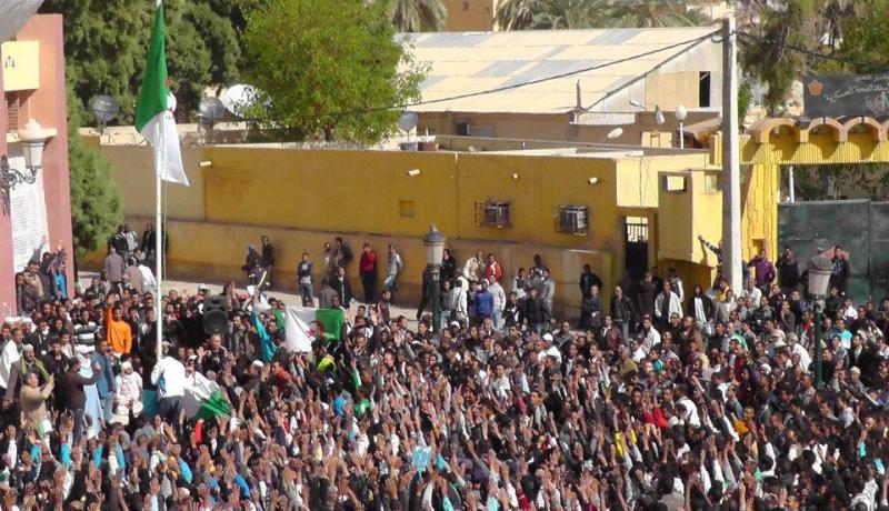 مسيرات في البويرة و بجاية و تيزي وزو و باتنة بمشاركة مئات الأشخاص المعترضين على الانتخابات الرئاسية