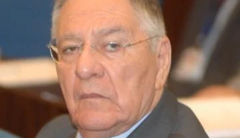 ولد عباس: ''زيادات في منحة الأطباء المقيمين وتمكينهم من منحة العدوى''