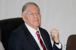 ''ولد عباس: ''سيتم غلق أو توجيه إنذارات للعيادات الخاصة في حال عدم مطابقتها