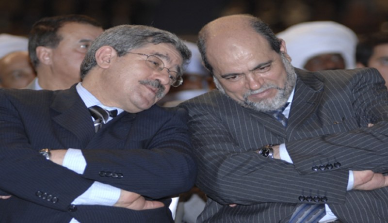 وللّه في‮ ‬خلقه شؤون