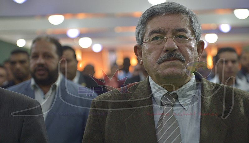 ما سر دفاع زياري عن أويحيى