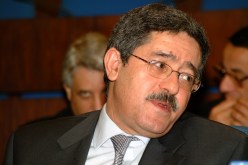 أويحيى يدعو نواب البرلمان الى إعطاء الاهمية لمشاريع القوانين المسجلة في الدورة الربيعية