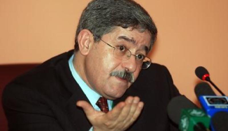 أويحيى يعرض حصيلة الحكومة الخريف المقبل