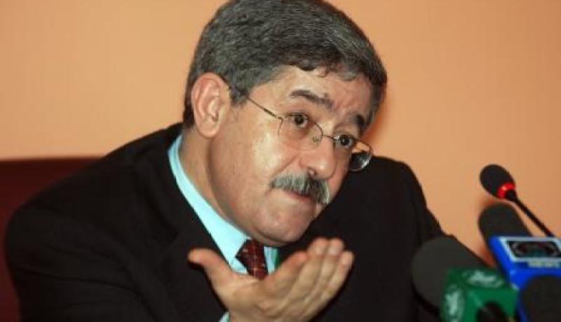 إثنى عشر ألـف “شيـخ” فـي الوظيـف العمـومي