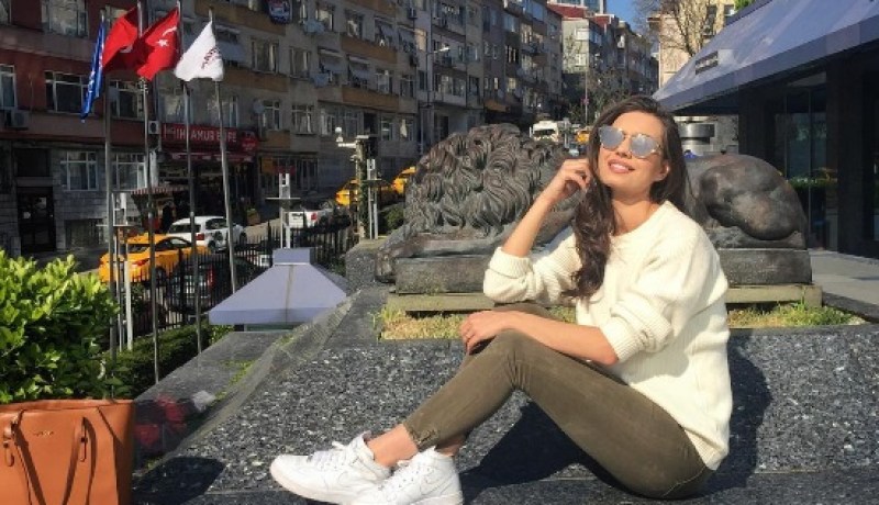 ملكة جمال تركيا لـ 2014 الضحية الجديدة لمسعود أوزيل