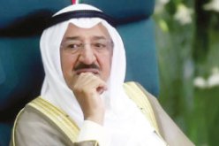 أمير الكويت يقبل استقالة الحكومة ويدعو البرلمان الجديد للانعقاد