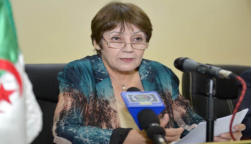 «سنوظّف 17 ألف إداري.. وإذا استمر إضراب المقتصدين فسنعوّضهم»