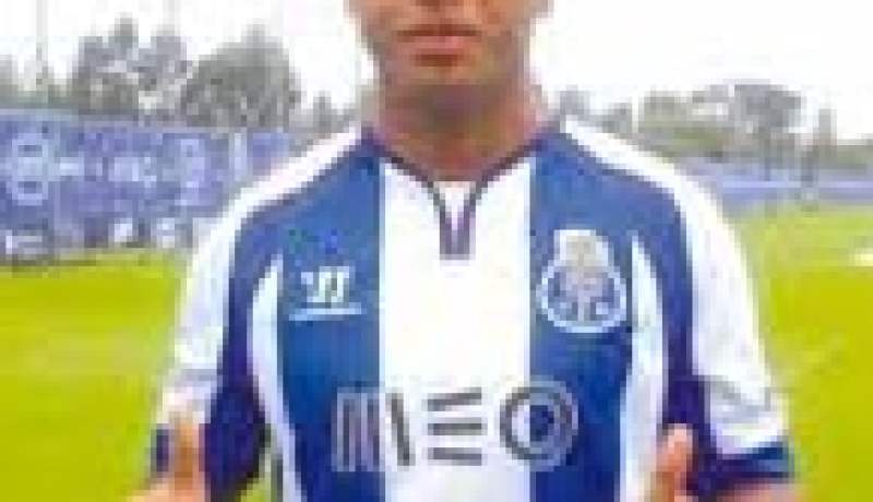 براهيمي”أنا لاعب في بورتو ولا أتحدث عن ريال مدريد”